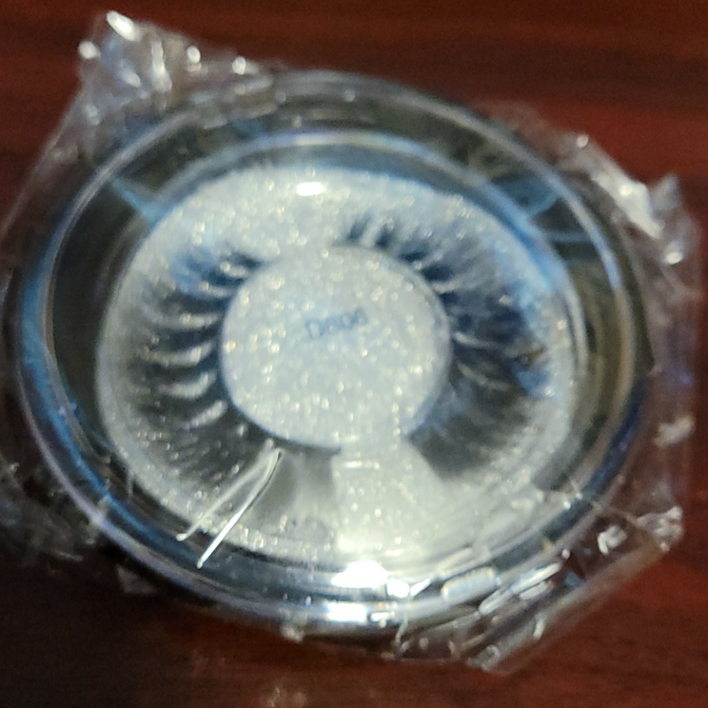 Fake eyelashes